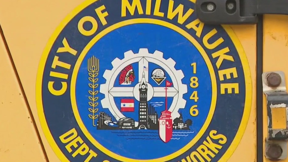 Milwaukee DPW workers embezzled $100K, plead guilty